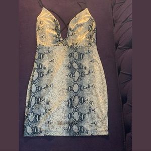 Sexy velour stretch velvet snakeskin plunge Strappy  cocktail Bodycon dress MED